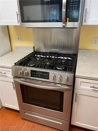 Photo #4: 2268293 Listing 