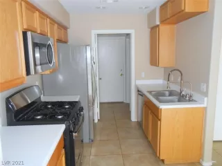 Photo #3: 2268299 Listing 