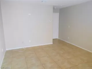 Photo #5: 2268299 Listing 