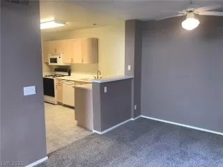 Photo #2: 2268302 Listing 