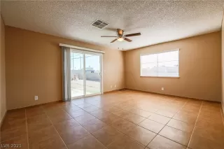 Photo #6: 2268329 Listing 