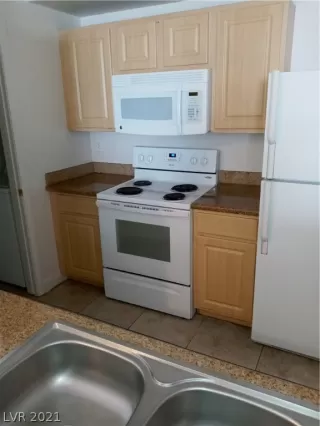 Photo #2: 2268357 Listing