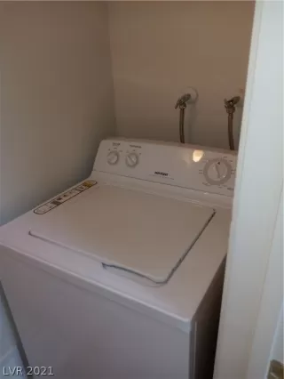 Photo #5: 2268357 Listing