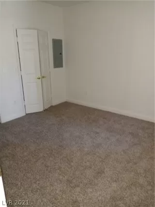 Photo #6: 2268357 Listing