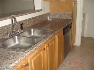 Photo #3: 2268368 Listing 