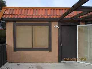 Photo #2: 2268370 Listing