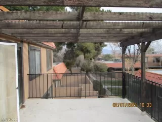 Photo #3: 2268370 Listing