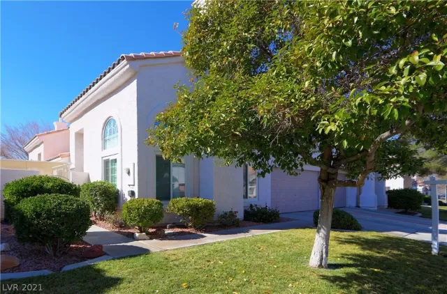 MLS: 2268387 Condo For Sale