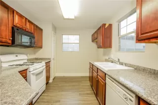 Photo #1: 2268388 Listing