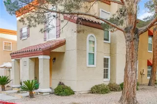 Photo #6: 2268388 Listing