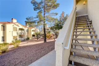 Photo #1: 2268395 Listing 