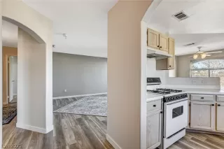 Photo #2: 2268395 Listing 