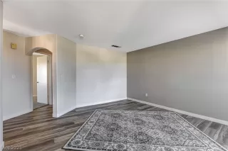 Photo #6: 2268395 Listing 