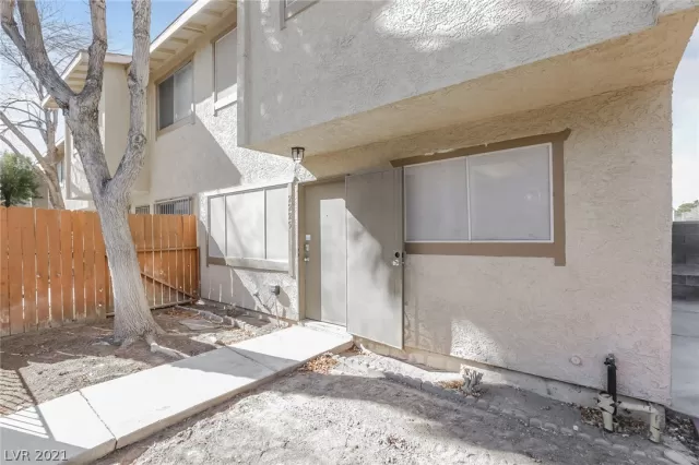 MLS: 2268414 Condo For Sale