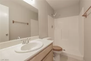 Photo #3: 2268414 Listing