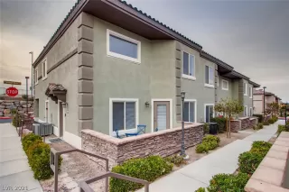 Photo #1: 2268432 Listing 