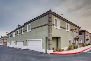 Photo #2: 2268432 Listing 