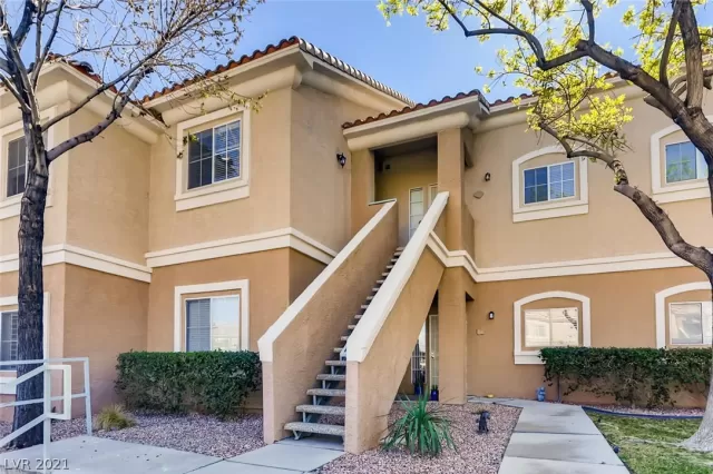 MLS: 2268496 Condo For Sale