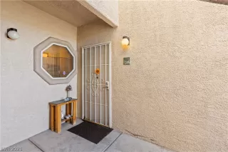 Photo #1: 2268501 Listing