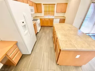 Photo #2: 2268525 Listing 