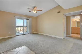 Photo #4: 2268547 Listing