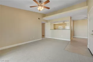 Photo #5: 2268547 Listing