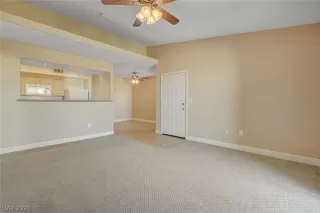 Photo #6: 2268547 Listing