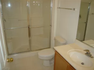 Photo #5: 2268566 Listing 