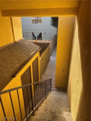 Photo #4: 2268594 Listing 