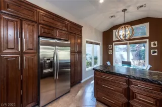 Photo #2: 2268636 Listing 