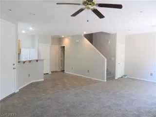 Photo #6: 2268649 Listing