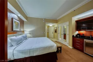 Photo #2: 2268651 Listing