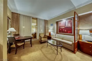 Photo #3: 2268651 Listing