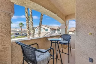 Photo #2: 2268711 Listing