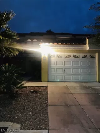 Photo #1: 2268754 Listing