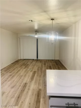 Photo #4: 2268754 Listing