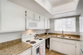 Photo #2: 2268774 Listing