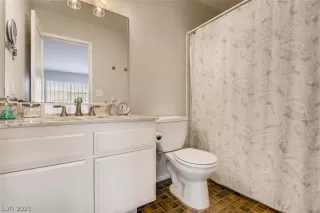 Photo #6: 2268774 Listing