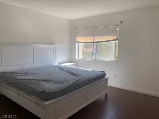 Photo #6: 2268790 Listing