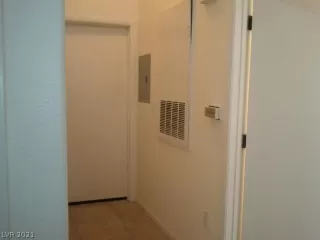 Photo #2: 2268805 Listing 