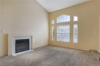 Photo #4: 2268821 Listing