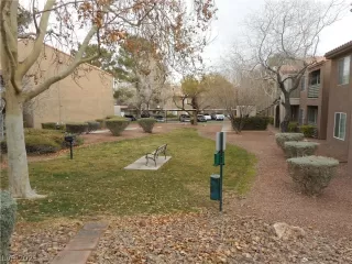 Photo #3: 2268850 Listing