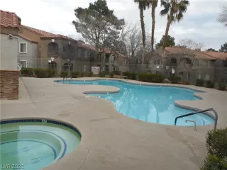 Photo #4: 2268850 Listing