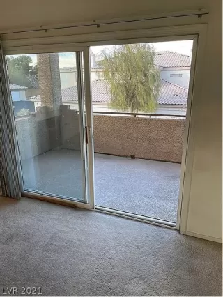 Photo #5: 2268862 Listing