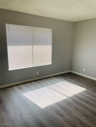 Photo #5: 2268934 Listing 