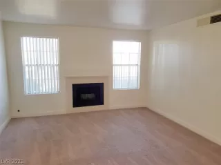 Photo #1: 2268992 Listing