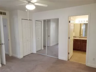 Photo #6: 2268992 Listing