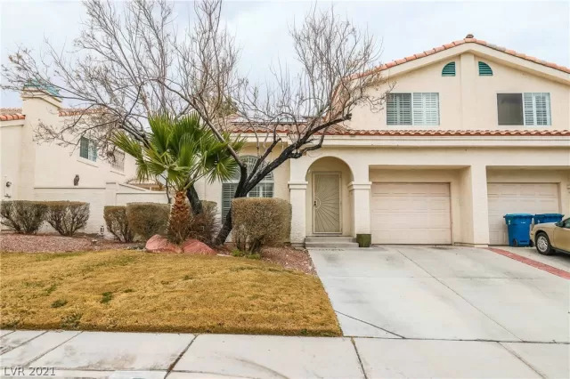 MLS: 2268996 Condo For Sale