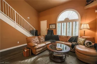 Photo #4: 2268996 Listing 