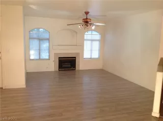 Photo #3: 2269002 Listing 